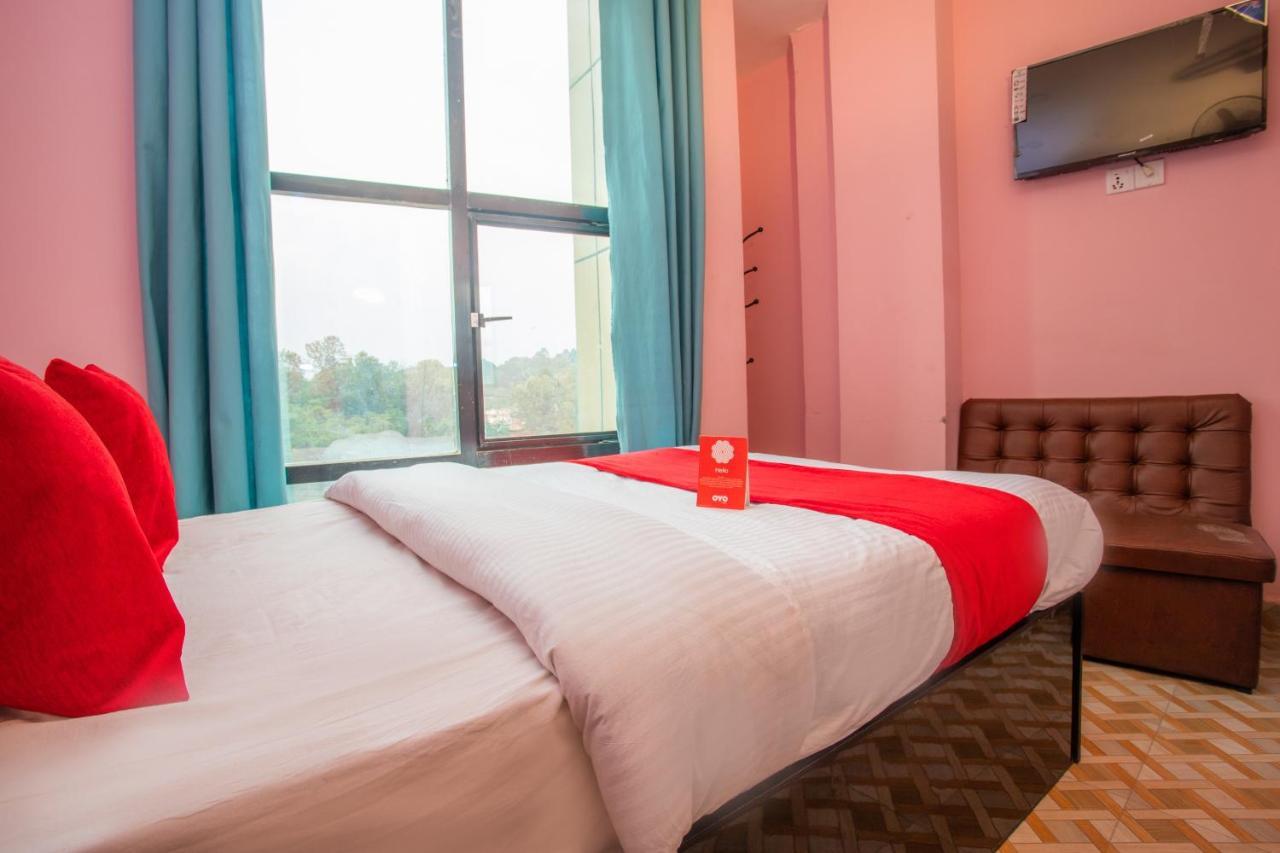 Oyo 142 Co International Guest House Катманду Екстериор снимка