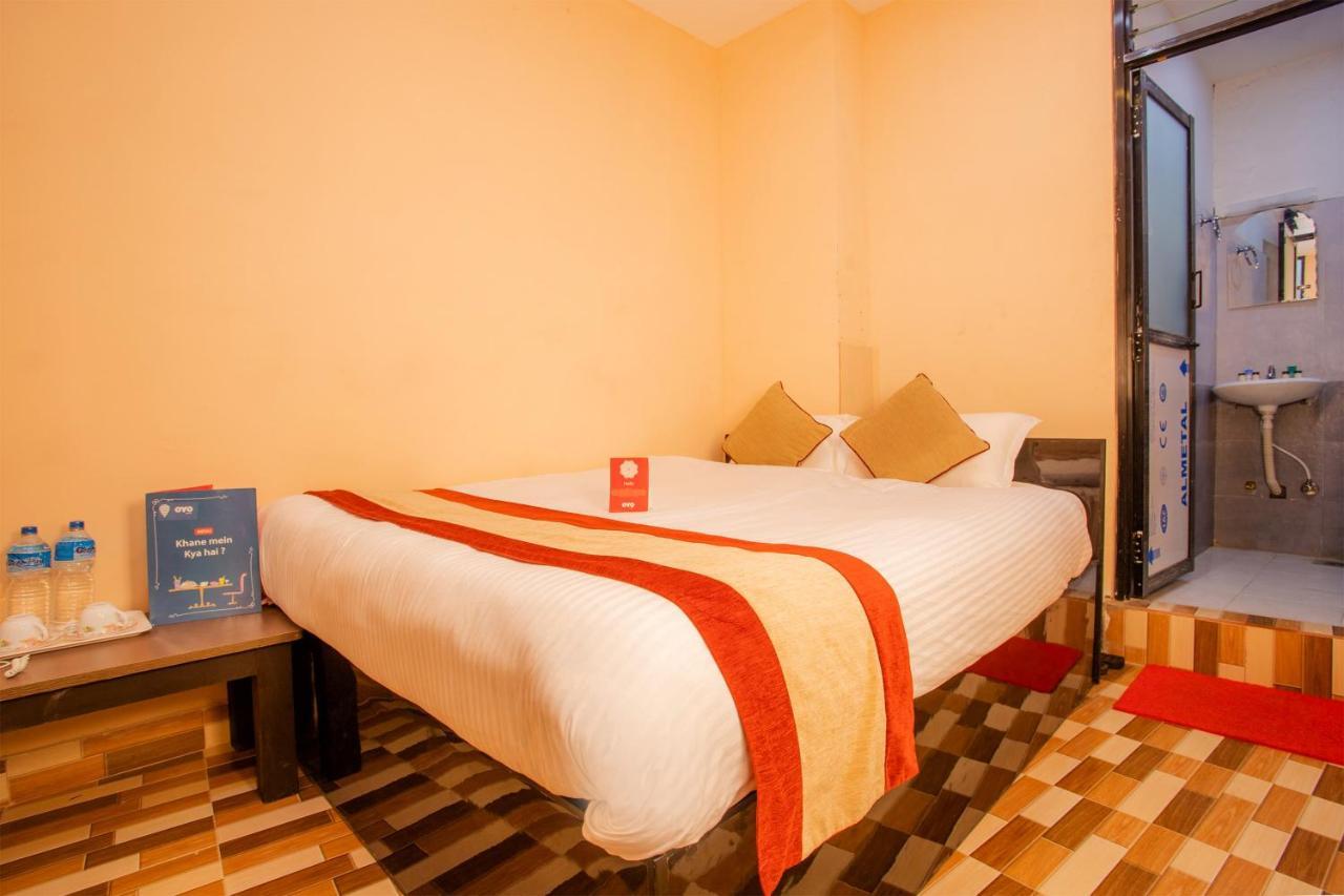 Oyo 142 Co International Guest House Катманду Екстериор снимка